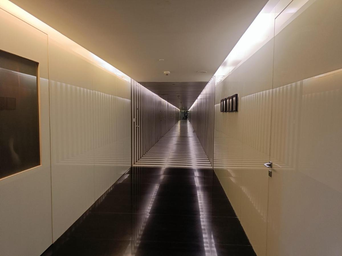 Boulevard By Design Hotel Csennai Kültér fotó