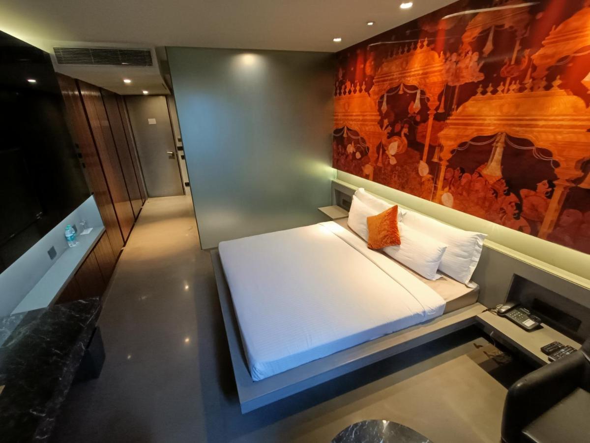 Boulevard By Design Hotel Csennai Kültér fotó