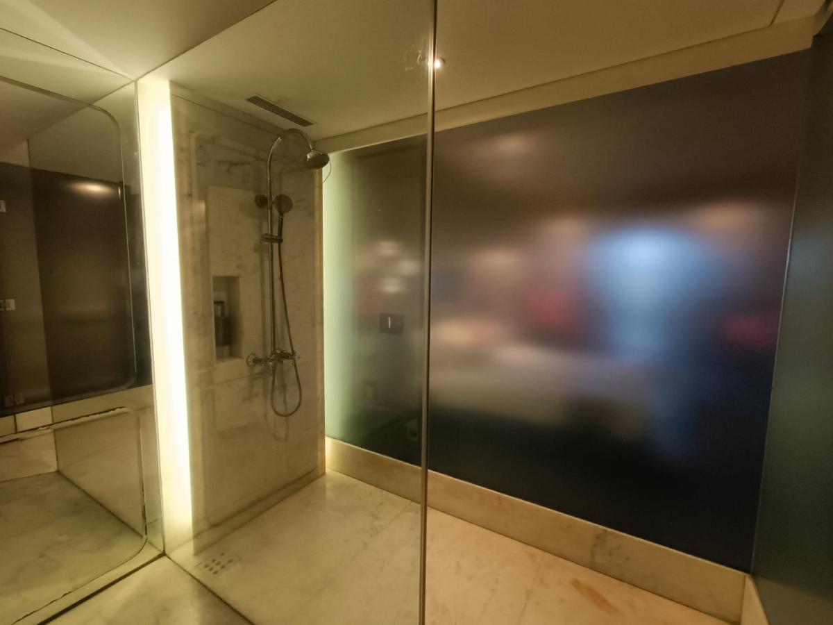 Boulevard By Design Hotel Csennai Kültér fotó