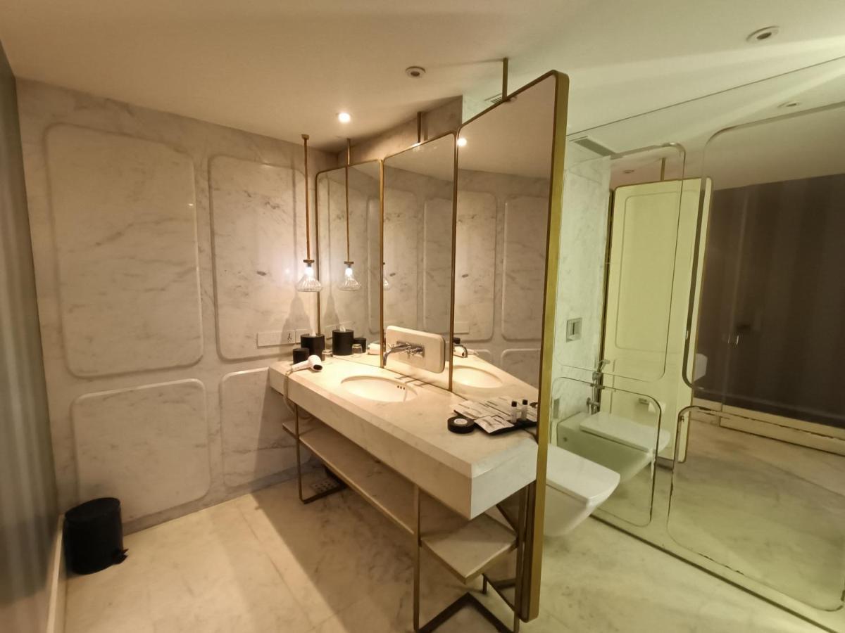 Boulevard By Design Hotel Csennai Kültér fotó
