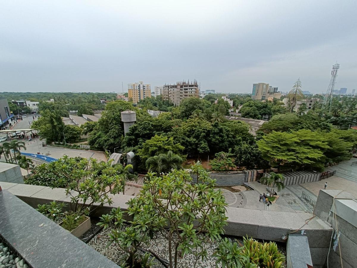 Boulevard By Design Hotel Csennai Kültér fotó