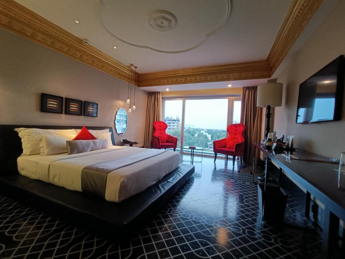 Boulevard By Design Hotel Csennai Kültér fotó