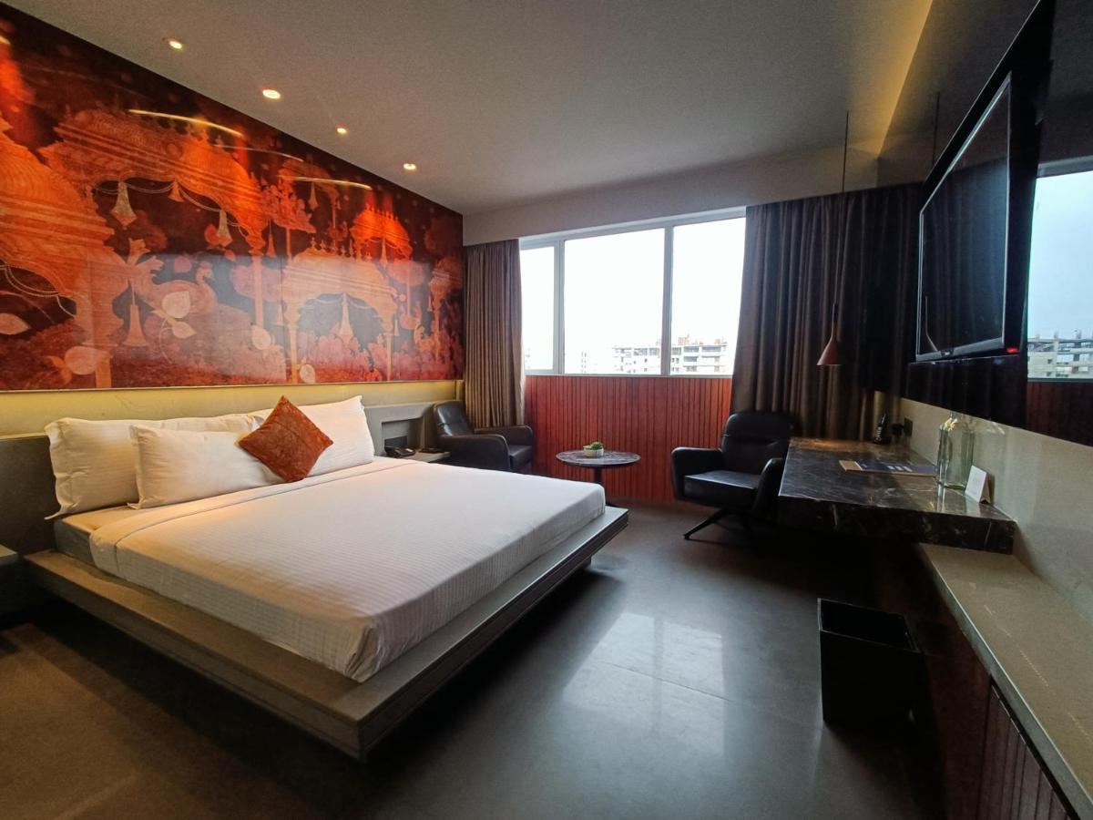 Boulevard By Design Hotel Csennai Kültér fotó
