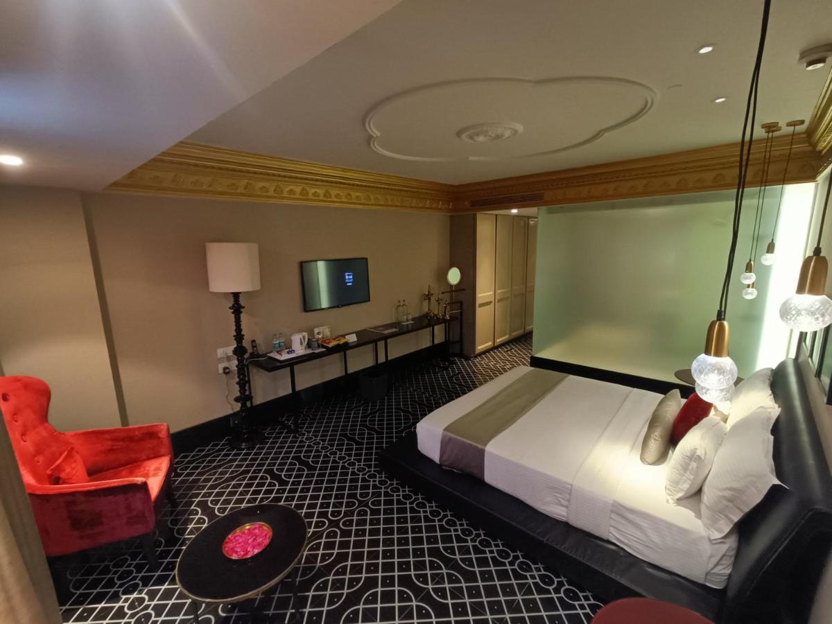 Boulevard By Design Hotel Csennai Kültér fotó